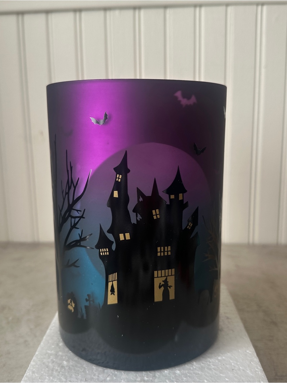 Yankee Candle Halloween Scene Purple Flicker 7” Jar Holder Haunted House w Box